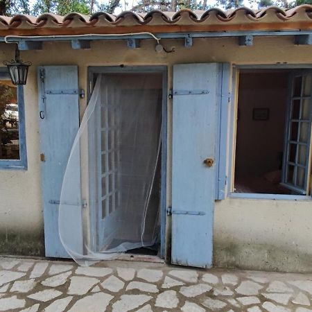 Villa Cabanon St Joseph, 2 Personnes Boulbon Exterior foto